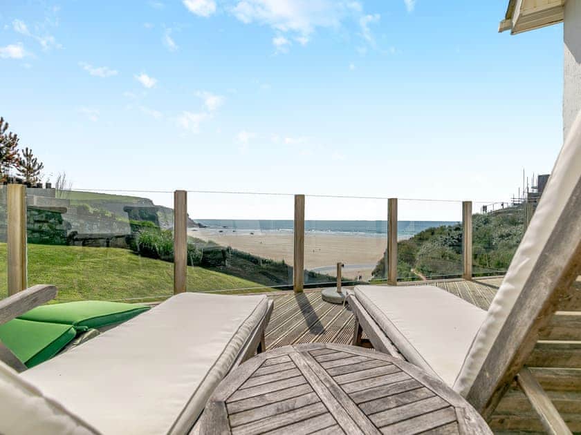 Sitting-out-area | Templeton, Mawgan Porth