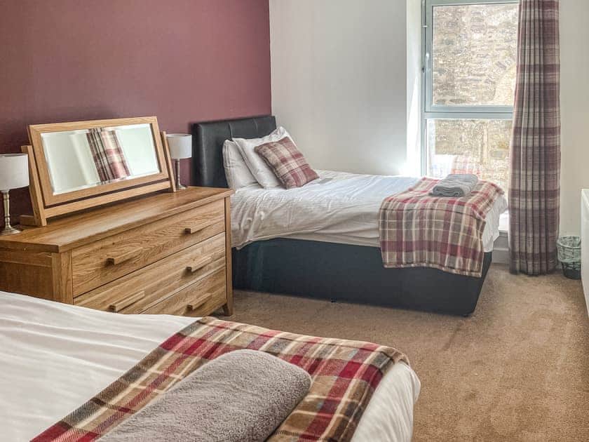 Twin bedroom | Raven Wing 17 - Highland Club, Fort Augustus