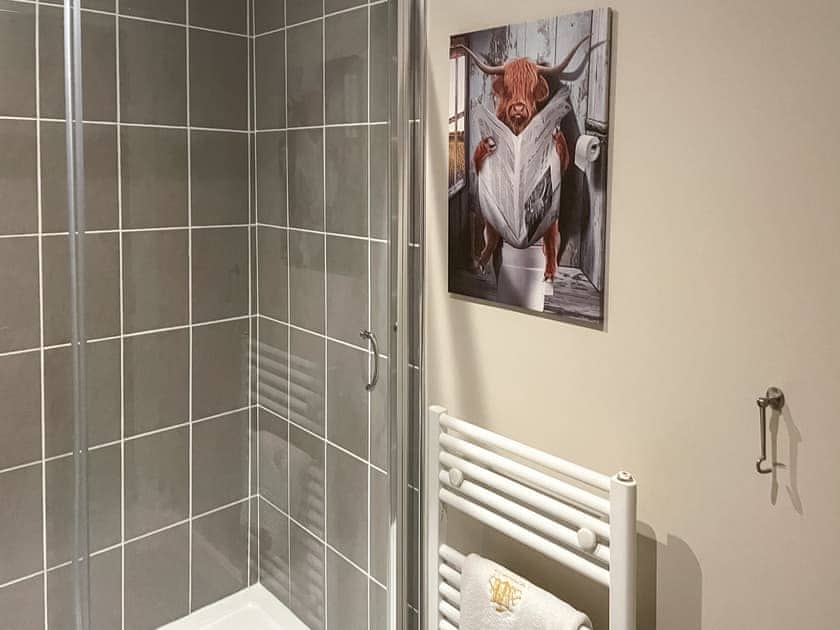Bathroom | Raven Wing 17 - Highland Club, Fort Augustus