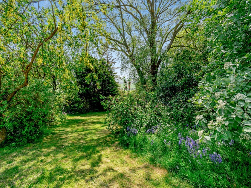 Garden and grounds | Gunpowder House, East Barnby, near Whitby