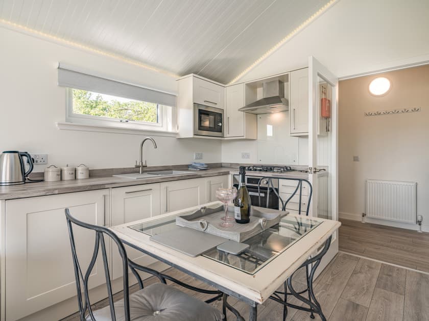 Kitchen/diner | The Nuthatch - The Tranquil Orchard, Brocklehirst, near Dumfries
