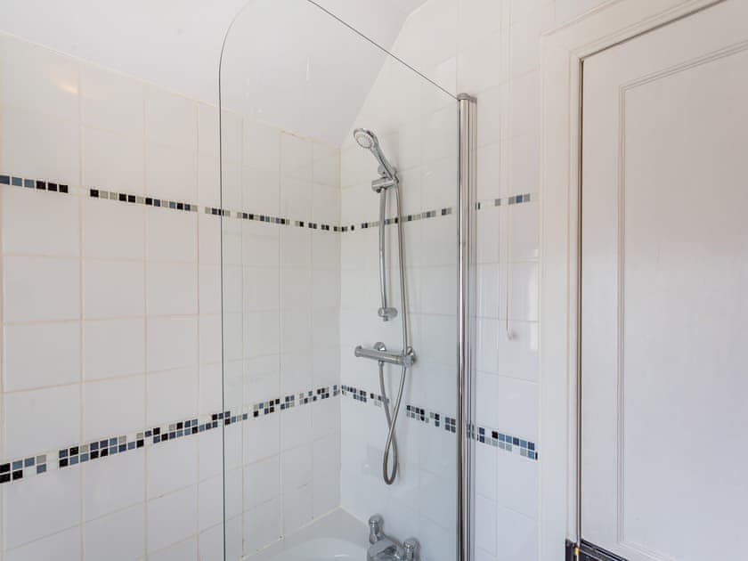 Bathroom | Lock View - The Old Lock House Apartments, Fort Augustus