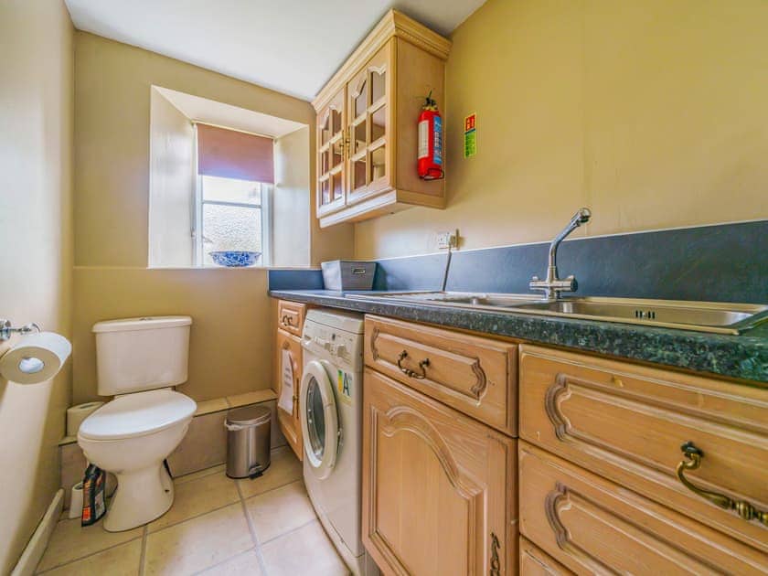 Bathroom | Bannerrigg - The Terrace, Windermere