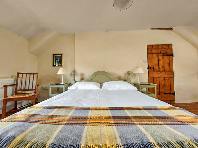 Double bedroom | Gallestra Farmhouse, Dolgellau,