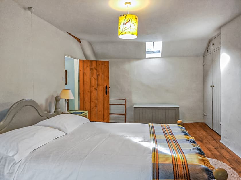 Double bedroom | Gallestra Farmhouse, Dolgellau,