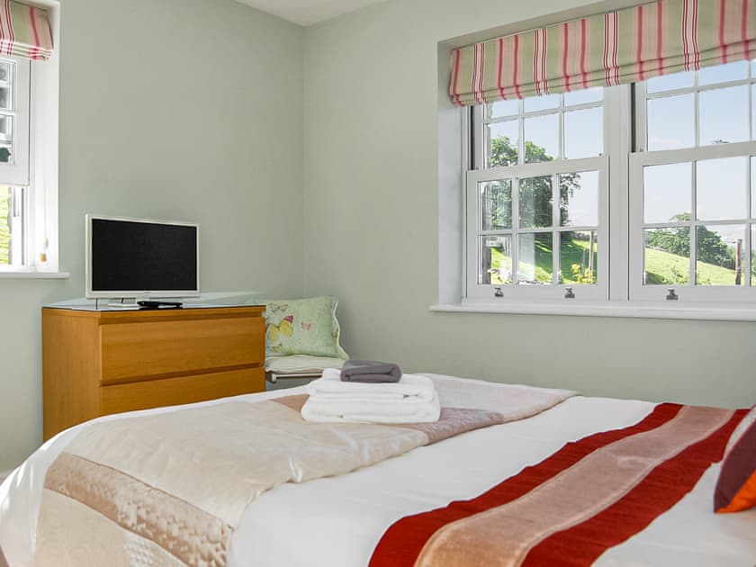 Double bedroom | Glan Yr Afon - Lounge Holidays, Dolgellau