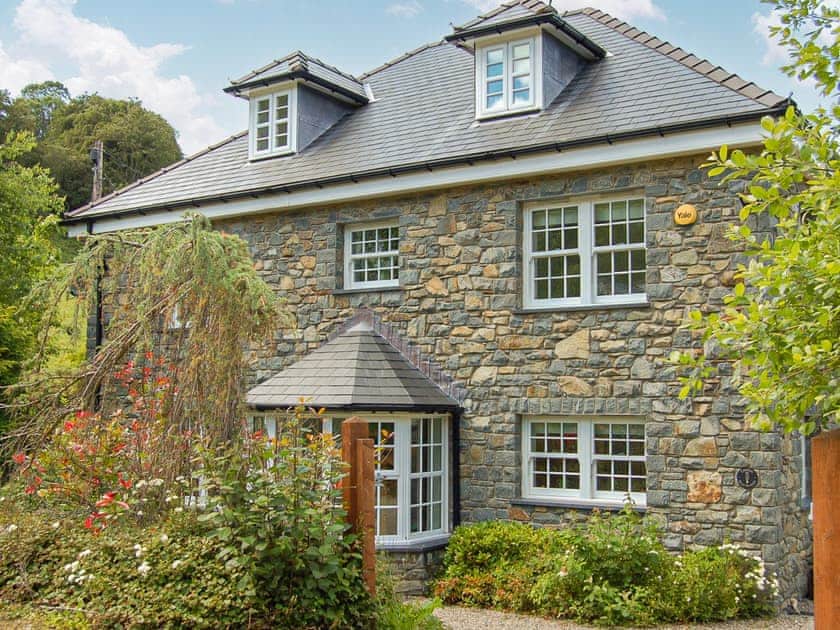 Exterior | Glan Yr Afon - Lounge Holidays, Dolgellau
