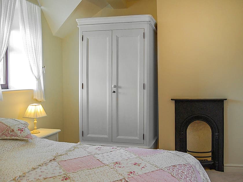 Double bedroom | Henborth Mawr Period Cottage, Barmouth