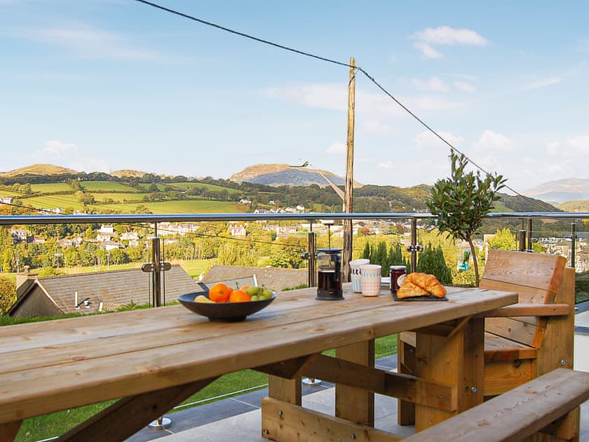 Sitting-out-area | Paradwys, Dolgellau