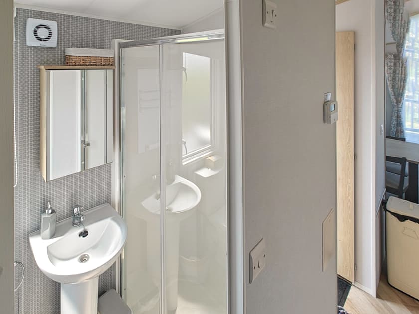 Bathroom | Long View  Lodge, Felton