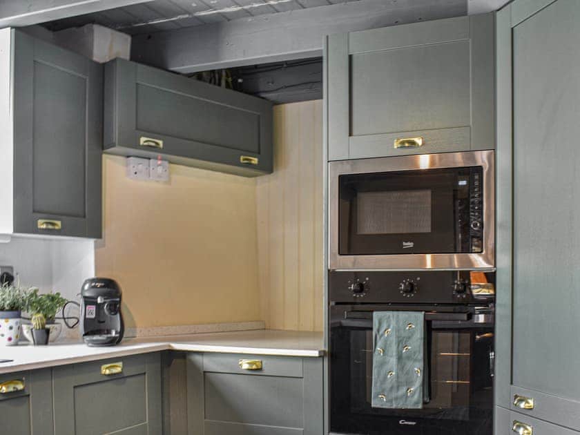 Kitchen | Willow Tree Cottage, Angarrack, near Hayle