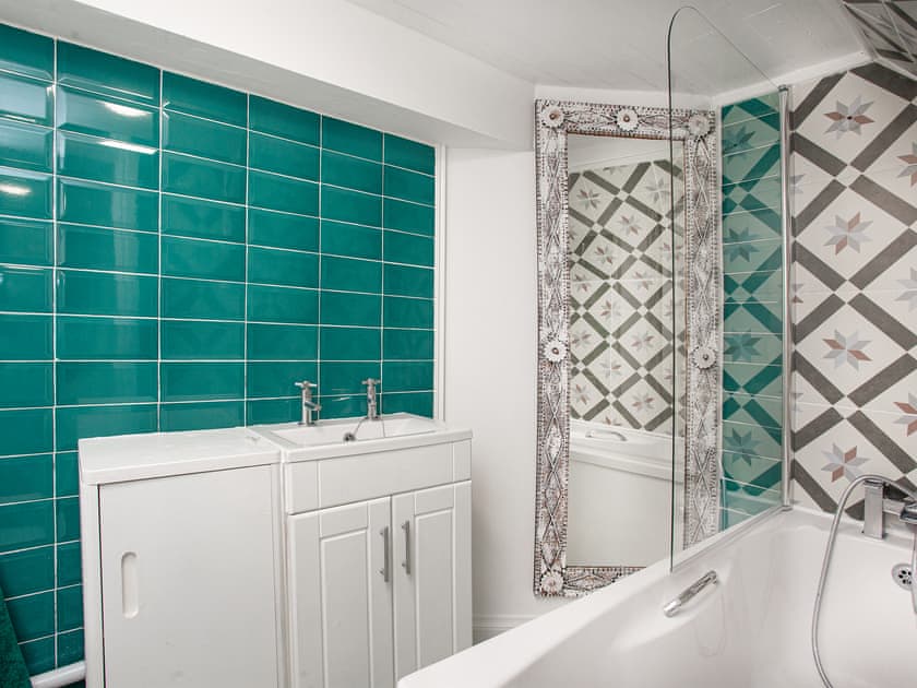 Bathroom | Teign Retreat, Teignmouth