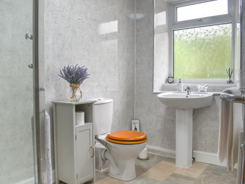 Bathroom | Bondcroft Farm Cottage, Eastby, near Skipton