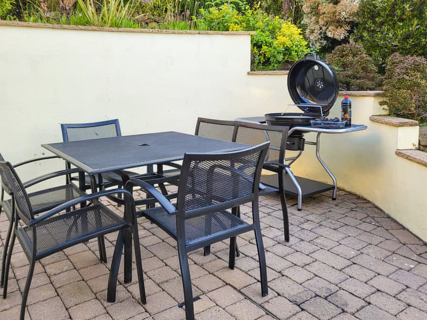 Outdoor eating area | Glas Mordros, Carbis Bay