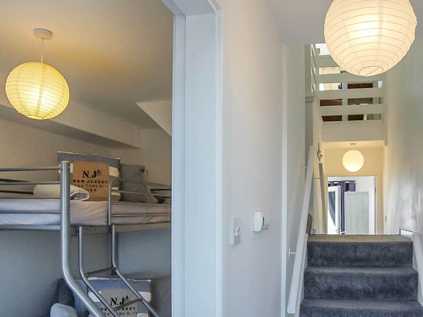 Bunk bedroom | Chwerthin Y Mor Beach House, Aberdovey