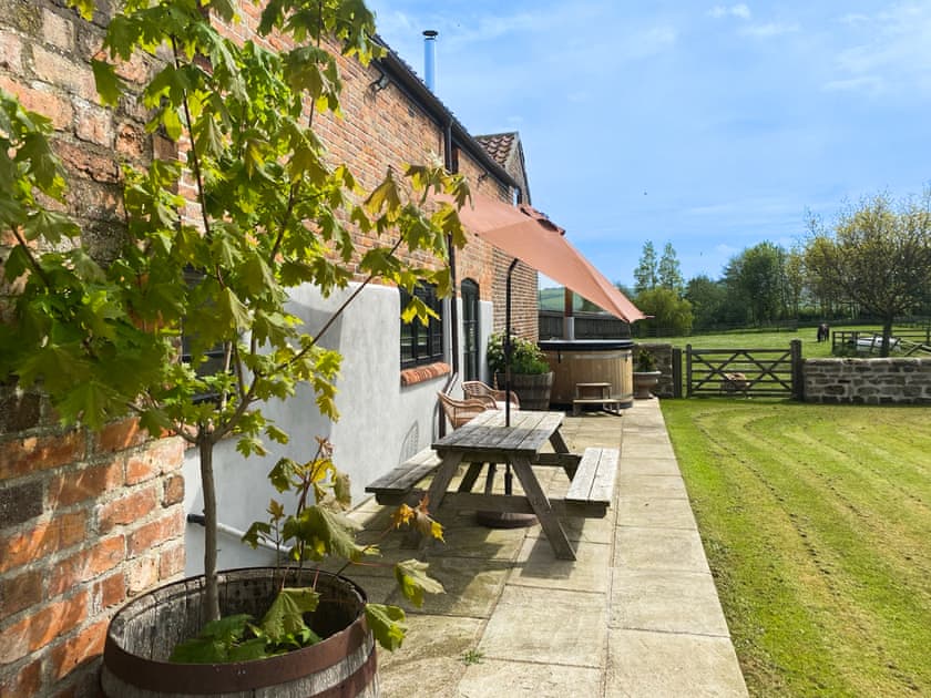 Sitting-out-area | Mullins Cottage - Lebberston Carr Farm, Lebberston, near Filey
