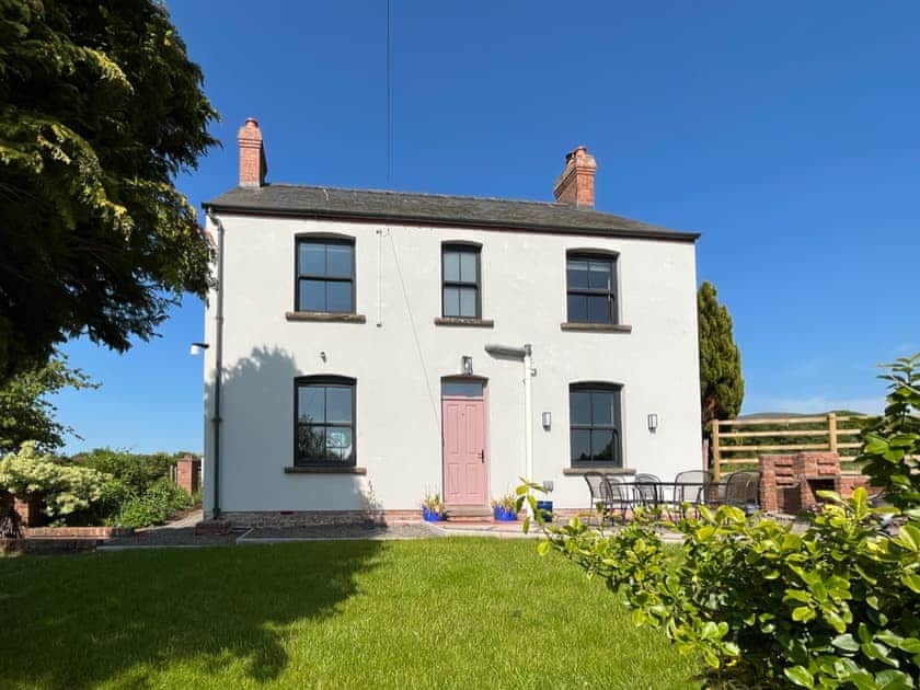 Exterior | Gwrlodde, Talgarth, near Brecon