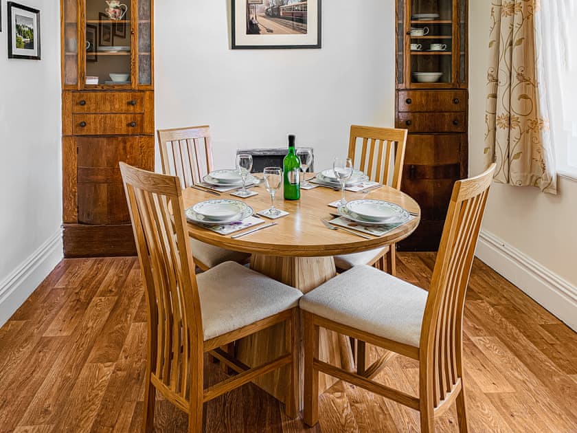 Spacious dining room | Isallt, Nantlle, near Beddgelert