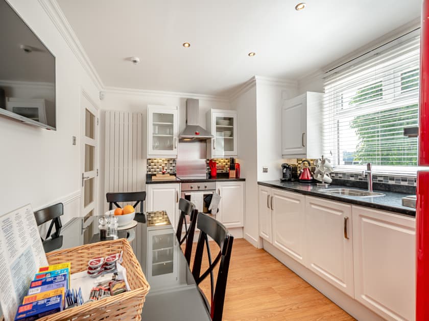 Kitchen/diner | Duck Bay Cottage 1 - Duck Bay Cottages, Alexandria, near Loch Lomond