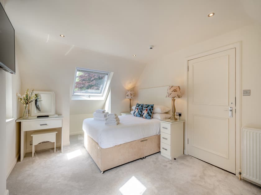 Double bedroom | Duck Bay Cottage 1 - Duck Bay Cottages, Alexandria, near Loch Lomond