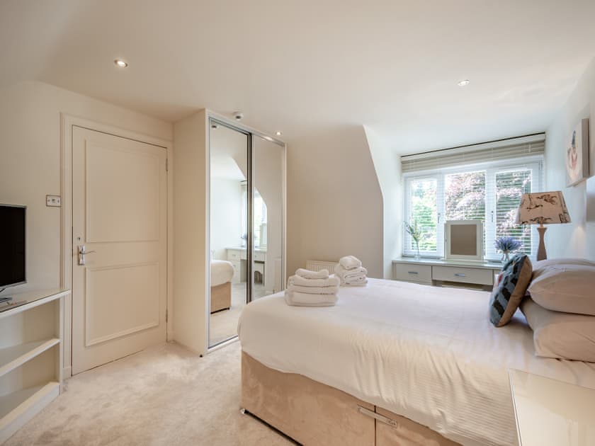 Double bedroom | Duck Bay Cottage 1 - Duck Bay Cottages, Alexandria, near Loch Lomond