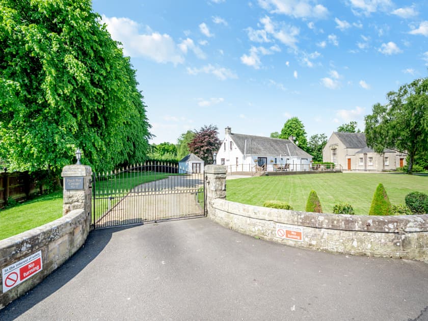 Exterior | Duck Bay Cottage 1 - Duck Bay Cottages, Alexandria, near Loch Lomond