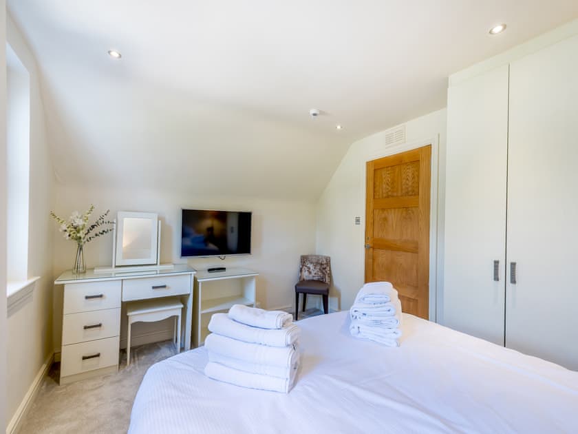 Double bedroom | Duck Bay Cottage 2 - Duck Bay Cottages, Alexandria, near Loch Lomond