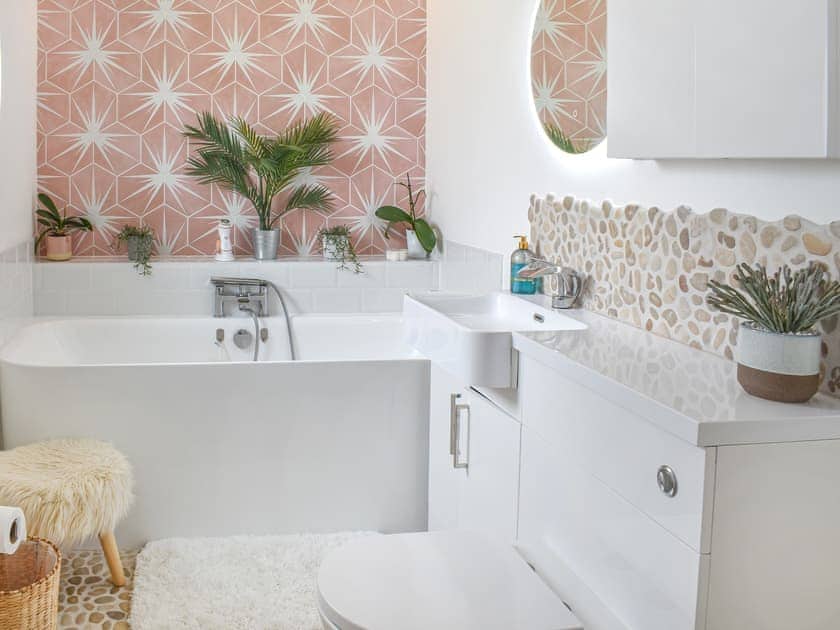 Bathroom | Seaside Place, Shoreham-by-Sea, near Brighton