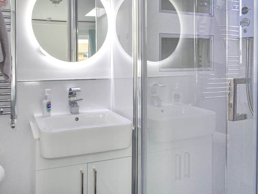 Bathroom | Seaside Place, Shoreham-by-Sea, near Brighton