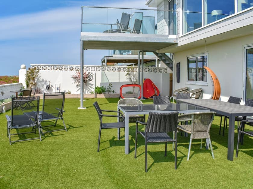 Sitting-out-area | Seaside Place, Shoreham-by-Sea, near Brighton