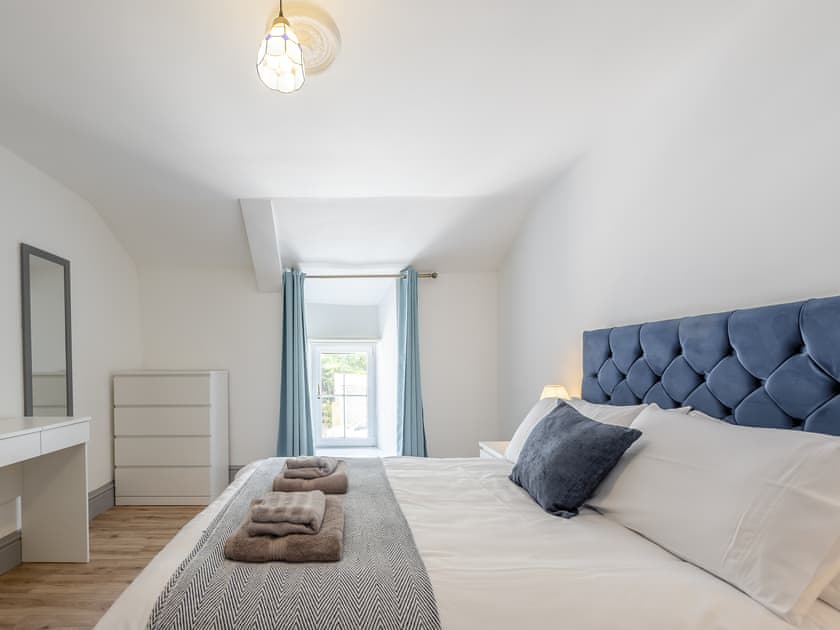Double bedroom | Snowdrop, Eglwyswrw