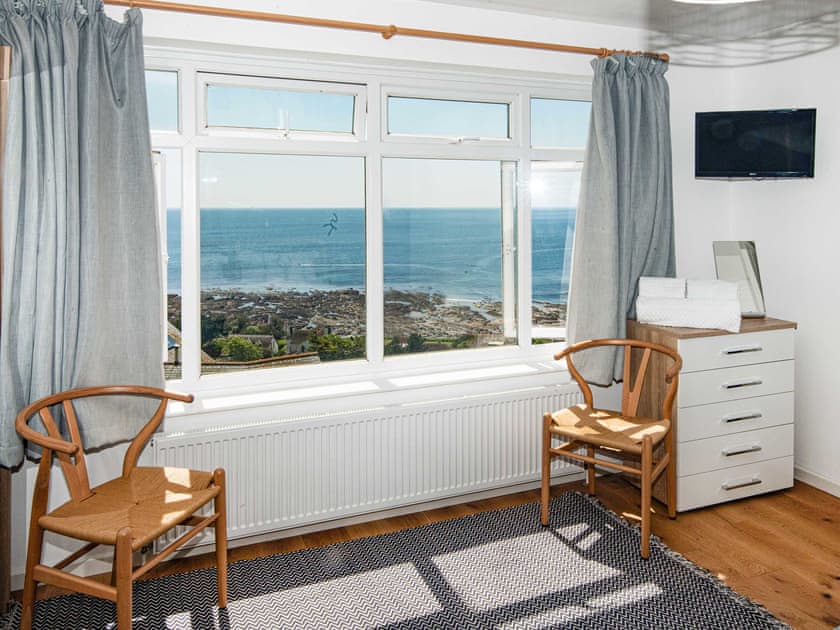 Super King bedroom  | Lavender Hill House, Downderry