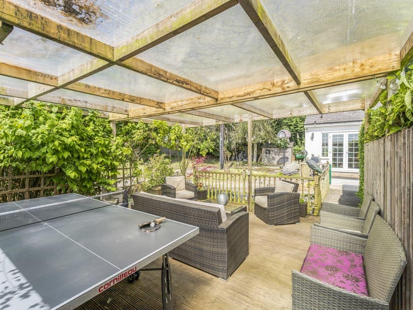 Outdoor area | Oakdale Lodge, Hopwood, Nr Alvechurch