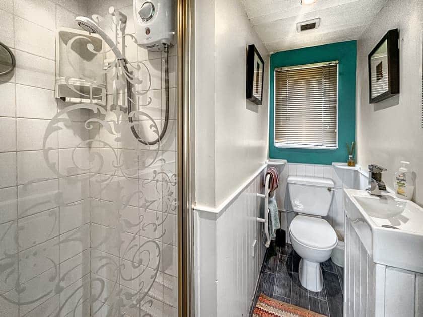 Bathroom | Osokozy Cottage, Shrawley, near Worcester