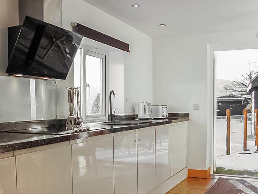 Kitchen | Tawel Fryn, Llanelltyd, near Dolgellau