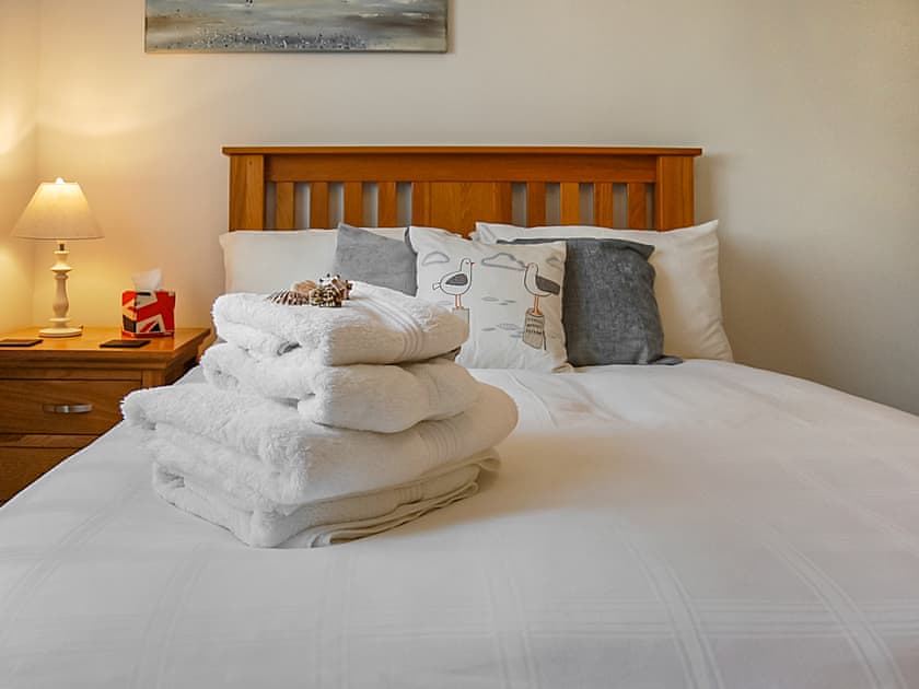 Double bedroom | Ty Traeth Beach House, Tywyn