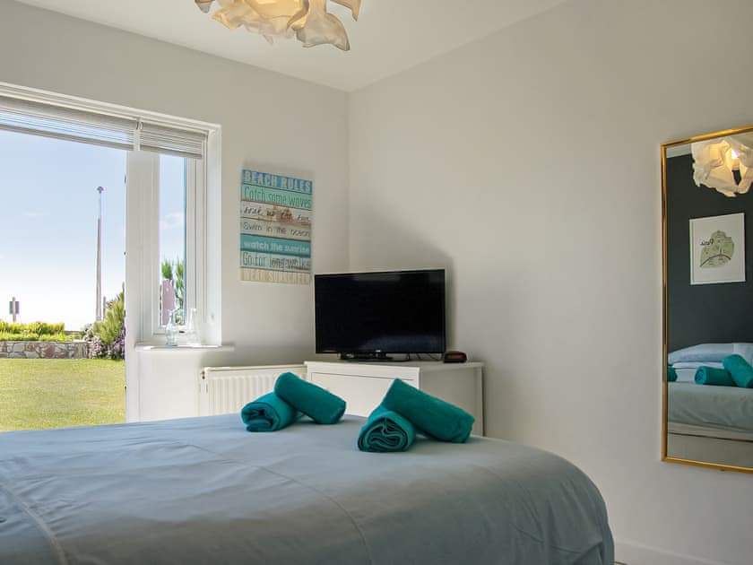 Double bedroom | Tywyn Beach House, Tywyn