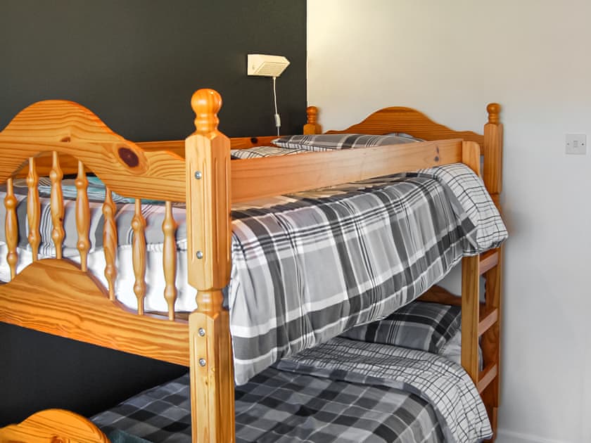 Bunk bedroom | Tywyn Beach House, Tywyn