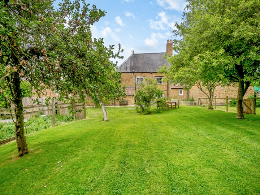 Garden | Billow Farm Annexe, Breadstone, Vale of Berkeley