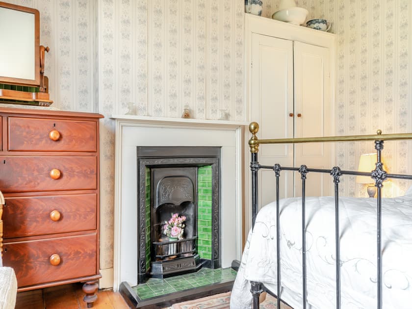 Double bedroom | Belmont, Appleton Wiske