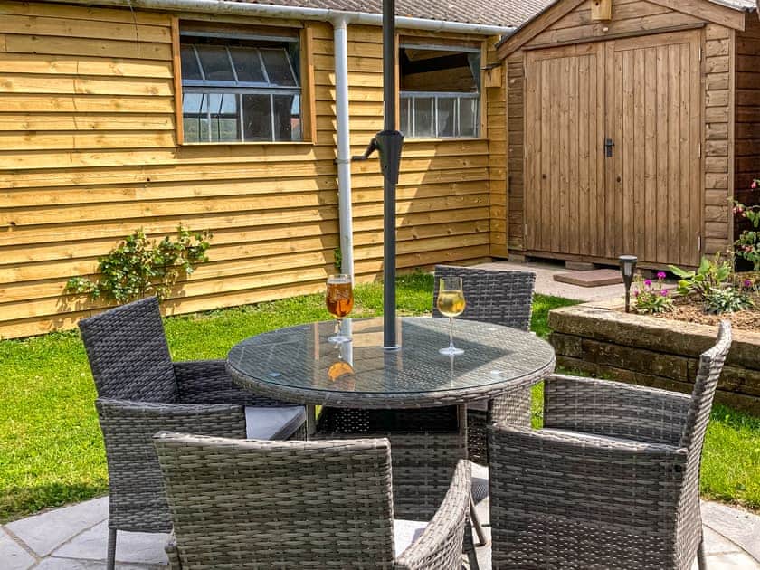 Sitting-out-area | Bee Cottage, East Lydford, near Somerton