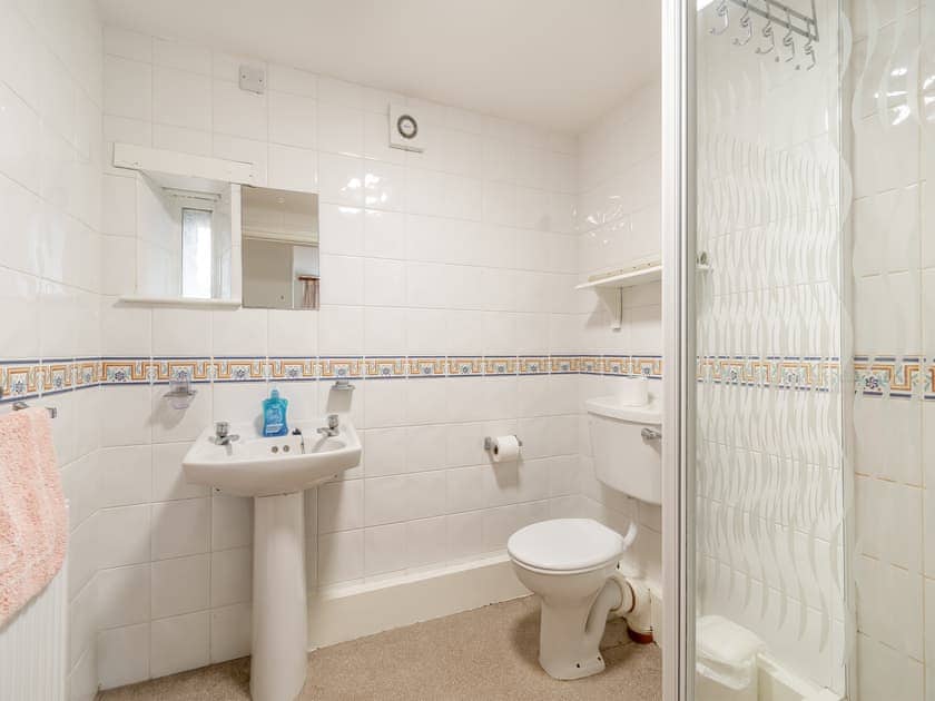 Bathroom | The Granary - Grange Farm Cottages, Sewerby, near Bridlington