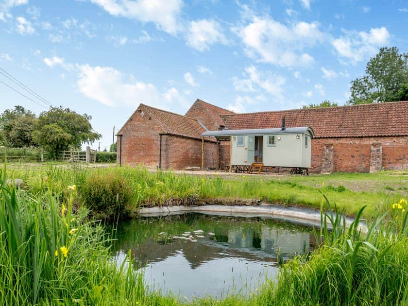 Exterior | Longwool Lookout - The Rookery, Hemingby