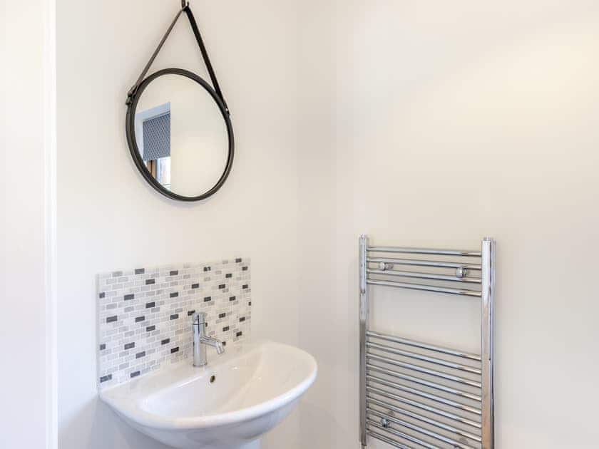 Bathroom | Dyffryn Cain, Aberystwyth