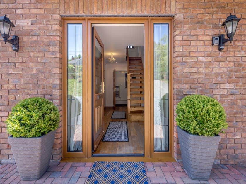 Exterior | Dyffryn Cain, Aberystwyth