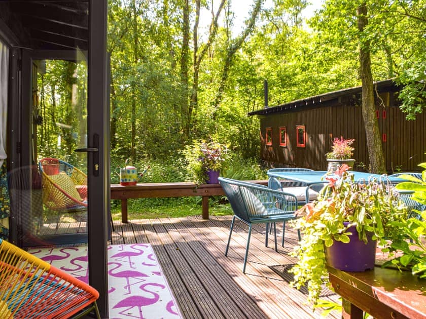 Sitting-out-area | The Cabin, Cenarth