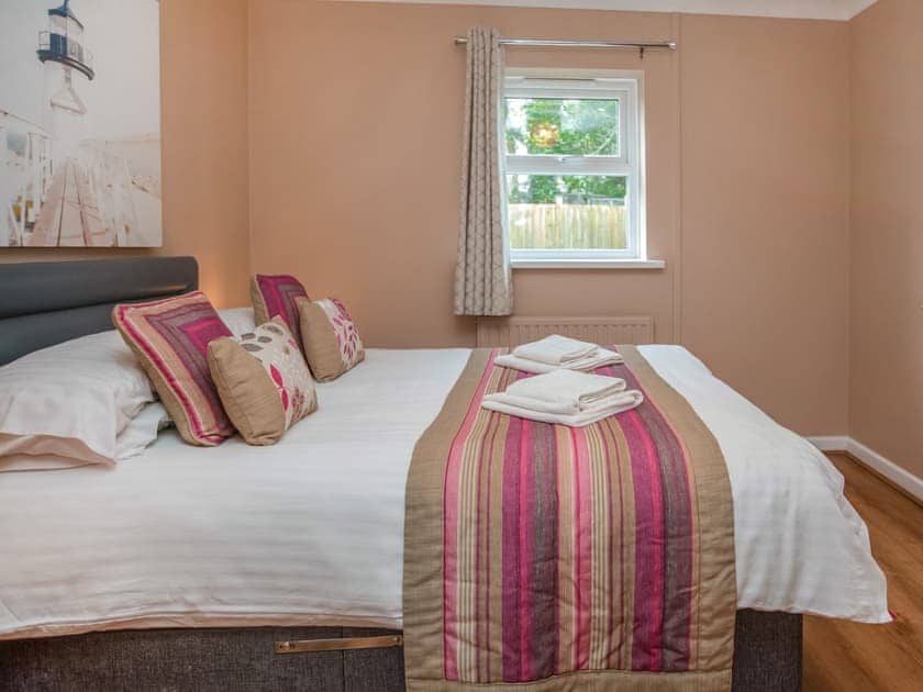 Double bedroom | Kittiwake Cottage - Celtic Haven Resort, Lydstep, near Tenby