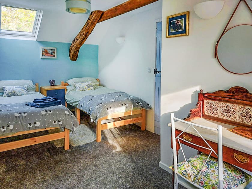 Twin bedroom | Cae Tudur, Barmouth