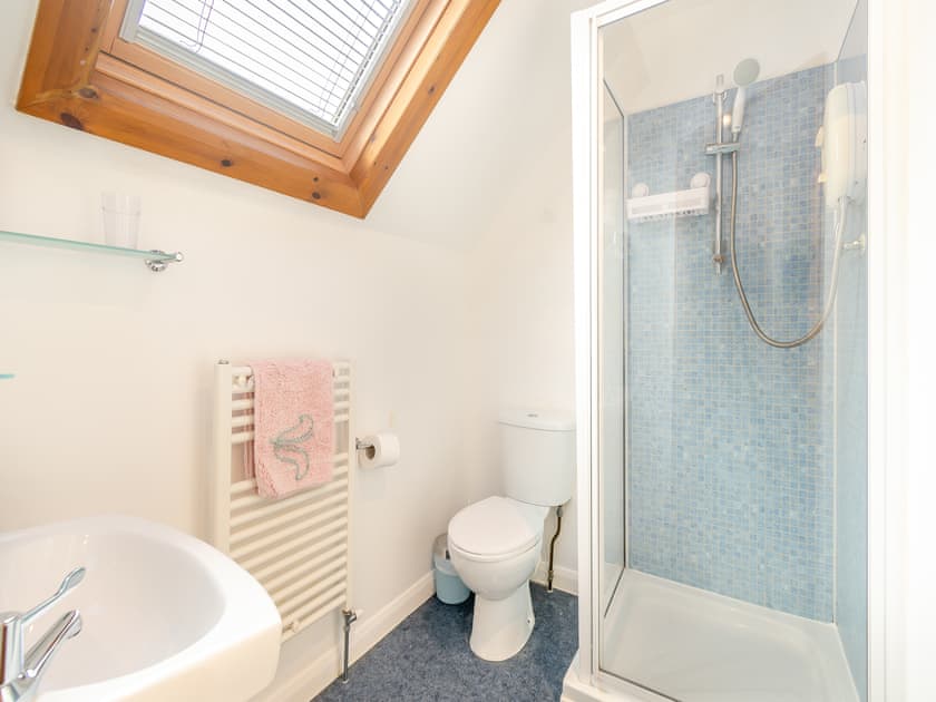 Bathroom | May’s - Grange Farm Cottages, Sewerby, near Bridlington