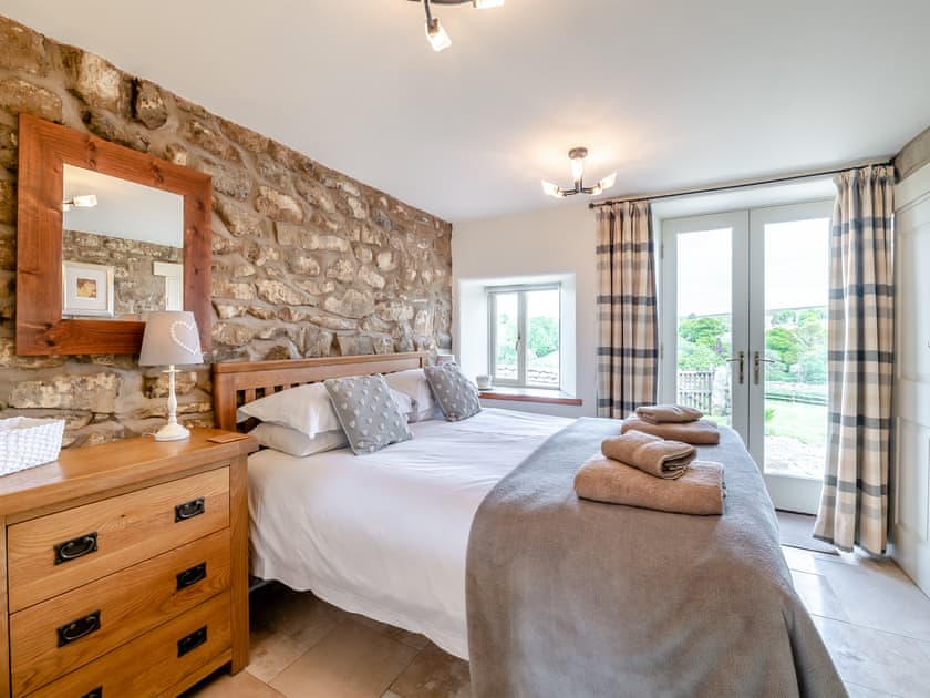 Double bedroom | The Long Barn - Sadler House Farm Cottages, Goathland, near Whitby